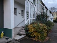 Großes Reihenhaus mit 5 Zimmern und Garten - Berlin