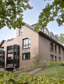 Bad Wilhelmshöhe / Am Mulang Großzügige 3-Zimmer-Wohnung mit 2 Balkonen, Keller und Tiefgaragenplatz zur sicheren Kapitalanlage - Kassel