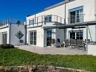 Traumhaus mit Fernblick und exklusivem Hallenbad mit Wellnessbereich - Bad Abbach