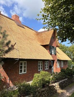 Ein Kapitänshaus unter Reet - klassisch geprägt, modern gestaltet - Wrixum