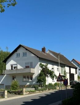 Zweifamlienhaus u. Scheune+Halle, Ortsmitte, Balkon, Stadtbusanbindung, Mehrgenerationen - Stegaurach