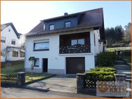 Gepflegtes 2-Familienwohnhaus mit Garage, Garten, Balkon und Terrasse am Ortsrand von Snt-Jossa - Sinntal