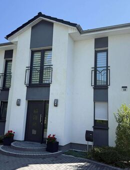 Stadtvilla mit gehobener Ausstattung auf gepflegtem Grundstück in ruhiger, familienfreundlicher Lage - Blankenfelde-Mahlow