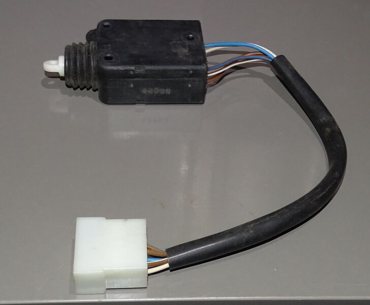 Mercedes Stellmotor Zentralverriegelung 0048202442 G 463 Oldtimer - Spraitbach