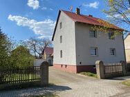 Attraktives Zweifamilienhaus mit großem Grundstück in Falkenberg/ Elster - Falkenberg (Elster)