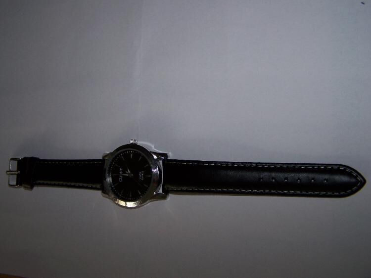 Neue Herrenarmbanduhr, analog (Fehlkauf) - Rees Zentrum