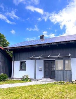 Traumhaftes Einfamilienhaus in Massing - Ihr neues Zuhause mit schönem Garten und Pool! - Massing