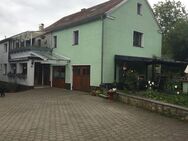 Großzügiges Einfamilienhaus mit Charme in Burgstein - Weischlitz