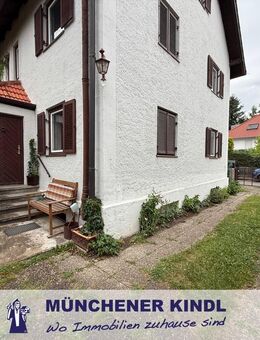 . Handwerker oder Projektentwickler aufgepasst! DHH mit Kernsanierungsbedarf . - München