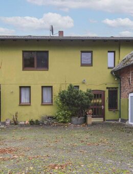 Viel Platz: Resthof mit sehr großem Garten und Nebengelass in Brome - Brome