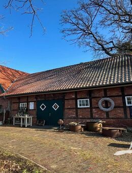 Ehemaliges Bauernhaus mit sanierter Wohnung und Ladenlokal (in der Diele) in Ortskernlage von Apen! - Apen