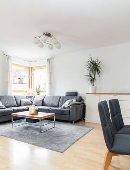 Moderne Wohnung in Augsburg-Haunstetten mit Balkon ! - Augsburg