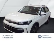 VW Tiguan, 2.0 TDI Modell 2024 LIFE Trailer, Jahr 2024 - Ebersberg