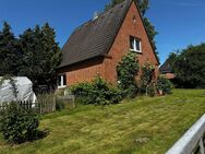 Sanieren oder Neubau, Sie haben die Wahl bei diesem Einfamilienhaus mit Hauskoppel! - Lasbek