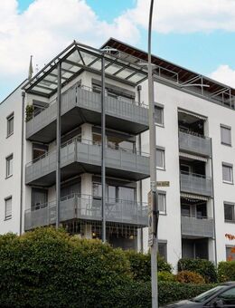 Sonnenverwöhnte 4-Zimmer-Mietwohnung mit drei Balkonen und Tiefgaragenstellplatz - Konstanz