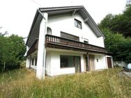 Am Waldrand gelegenes Zweifamilienhaus - Aichach