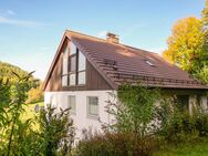 Die Natur direkt vor Deiner Tür - Großes Wohnhaus mit kleinem Waldstück in Gößweinstein/OT - Gößweinstein