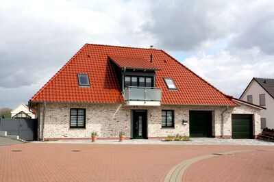 In Müritznähe! Hochwertiges und einzigartiges Architektenhaus