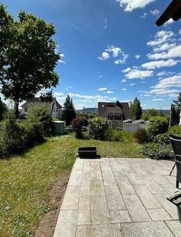 Eigentumswohnung mit Terrasse und Tiefgaragenstellplatz in ruhiger Lage - Sonneberg