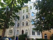 Tolle 2-Zi-Wohnung im 2. OG mit Balkon in schönem Bürgerhaus, Einbauküche möglich - Gera