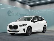 BMW 218 Active Tourer, i Komfort °, Jahr 2023 - München