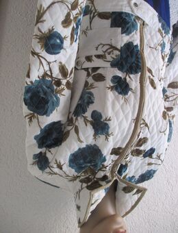 NEU * Elegant * Romantik * Rosen * Blumen * Blüten * Flower- Power * Stepp * Jacke "FUCHS SCHMITT" Gr. 36/ S * weiss * blau * - Riedlingen