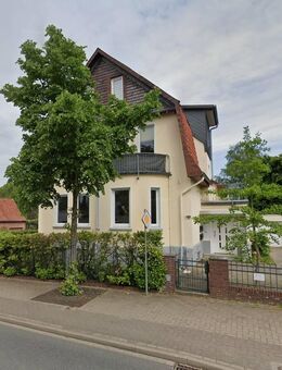 Großzügige 4-Zimmer-Erdgeschosswohnung mit Terrasse, Garten und Garage - Munster