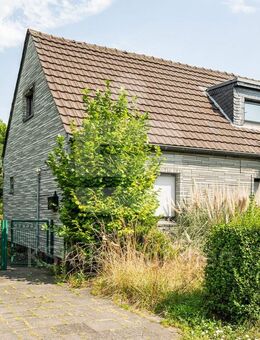 Vogelsang: Sanierungsbedürftiges Zweifamilienhaus mit Wohnrecht! - Köln