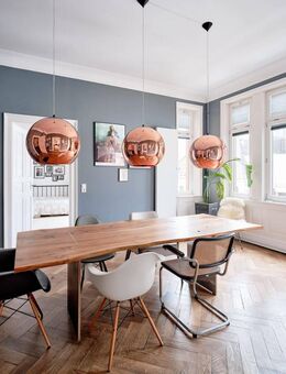 Stilvoller Altbau in urbaner Lage ++BALKON++TIEFGARAGE++ - Stuttgart
