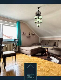 Ab sofort! Schöne 3-Zimmer-Dachgeschoss-Wohnung in Stutensee-Blankenloch! - Stutensee