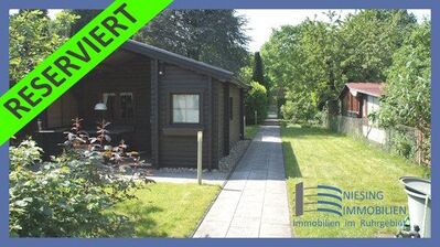 ***RESERVIERT*** Doppelhaushälfte mit 2 Garagen & großem Garten ***provisionsfrei***