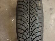 1 sehr guter Winterreifen Reifen Goodyear Ultra Grip 9+ 175/65R14 aus 2022 - Wermelskirchen