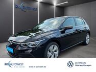 VW Golf, 1.5 TSI VIII Style, Jahr 2023 - Warstein Zentrum