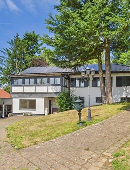 Architektur trifft Natur - Familienlandsitz mit Charakter in Much - Much