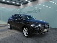 Audi Q8, 55 TFSI qu 20?, Jahr 2023 - München