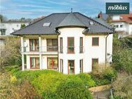 Zweifamilienhaus mit Terrasse & Balkon am Ortsrand mit Blick ins Grüne - Bad Salzschlirf