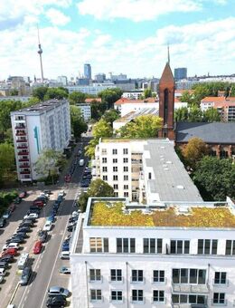 Dachgeschoß / 3 Zimmer / hohe Räume / große Terrasse / keine Schrägen / weitere Angebote - Berlin
