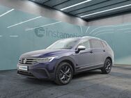 VW Tiguan, 2.0 TDI Allspace Move 7-S, Jahr 2024 - München