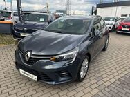 Renault Clio, TCe 140 INTENS, Jahr 2021 - Dresden