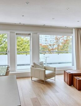 Lichtdurchflutete & moderne 2 Zi.-Dachgeschosswohnung mit großer Terrasse in begehrter Lage in Rotherbaum - Hamburg