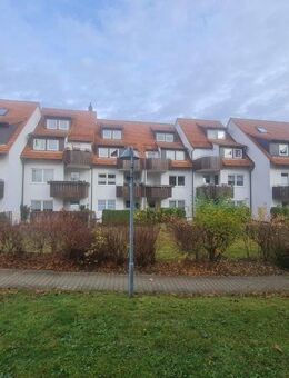 3- Zimmer- Maisonettewohnung im DG + Balkon + TG-SPL/Außenstellplatz - Limbach-Oberfrohna