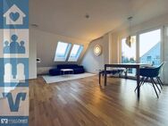 Stilvolle & großzügige DG-Wohnung auf zwei Ebenen mit Balkon und Loggia - München