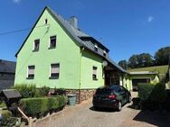 Wohnen mit Aussicht - freistehendes Ein-/Zweifamilienhaus in sonniger Höhenlage von Bernsbach - Lauter-Bernsbach