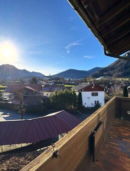 Ruhige helle 3-Zi.-ETW mit fantastischem Ausblick vom Südbalkon - Ruhpolding