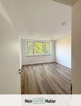 Wandsbek: Sanierte 2-Zimmer-Wohnung mit sonnigem Balkon in zentraler Lage - Hamburg