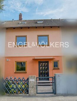 Liebevoll renoviertes Reihenmittelhaus in Boxdorf - Nürnberg