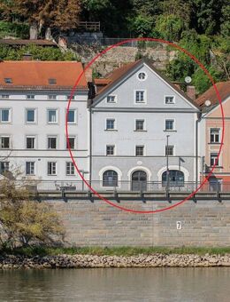 Denkmalgeschützter Altbau: 2-Zimmer-Wohnung mit spektakulärem Felsengarten - Passau