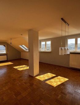 KONZ - Oberemmel - Gepflegte 3 Zimmer Wohnung mit Balkon und Stellplatz - Konz