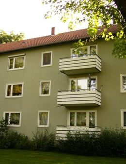 Familien Willkommen! Renovierte Erdgeschoss-Wohnung mit Balkon frei! - Gütersloh
