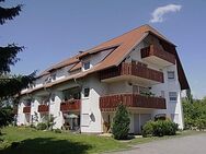 attraktive 2,5-Zi.-Maisonette-Wg. mit kl. Dachterrasse, Pkw-Spl., EBK otional, frei ab 01.01.2024 - Bad Dürrenberg